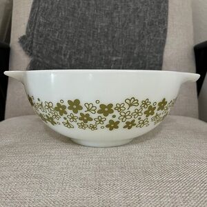 Pyrex Spring Blossom 443 2.5 quart Cinderella mixing bowl